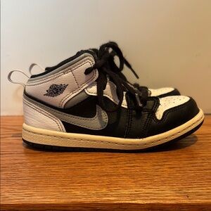 Air Jordan 1 retro mid white shadow sneakers in black, white, & light smoke gray
